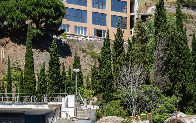Magarach Apartments