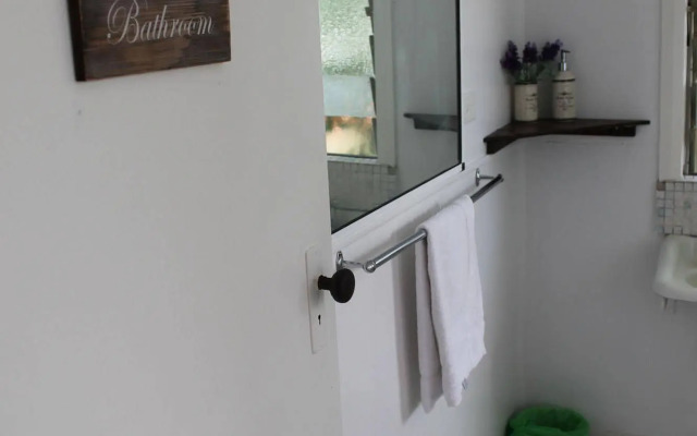 Civic Guest House - Hostel