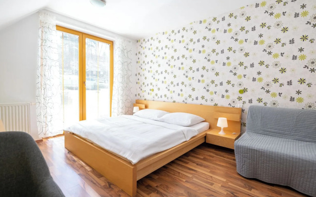 Hotel Garni Pod Skalkou