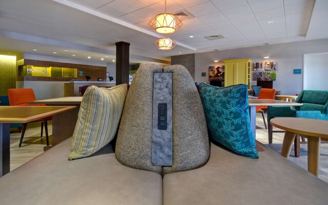 Home2 Suites Wichita Downtown Delano, Ks