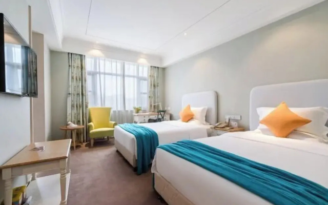 Scenery Hotel