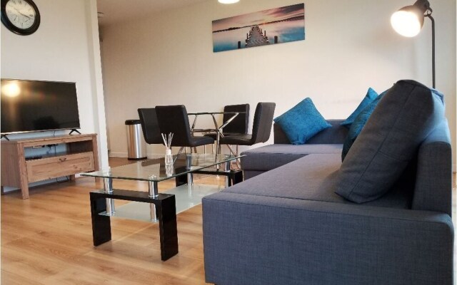47 Chelsea House - Q-zotica City Centre Apartments: Parking, City view & Smart gadgets