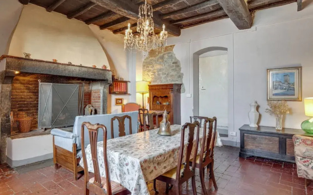 Belvilla by Oyo Flat in Farmhouse With Pool
