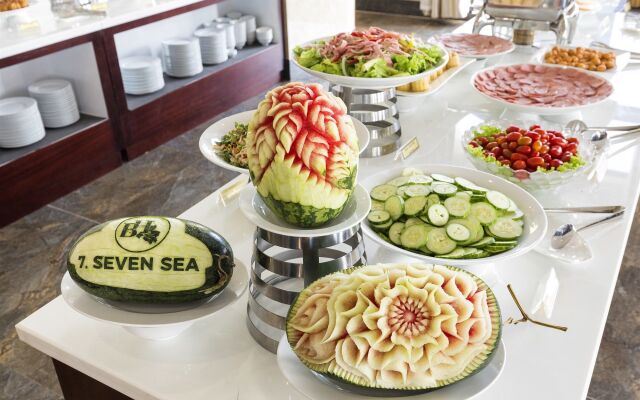 7 Seven Sea Hotel