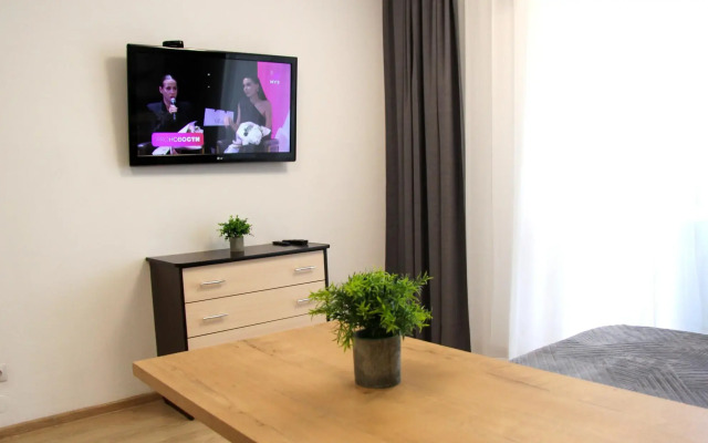 Апартаменты на проспекте Академика Сахарова 95/2