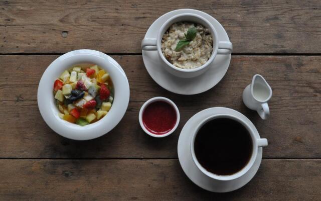 52°17' Travelcenter & Hostel