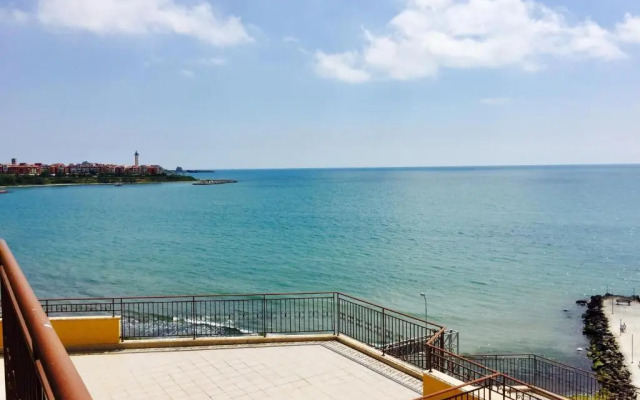 Apartments in Grand Midia Aheloy Palace