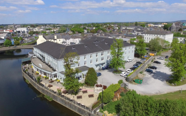 Kilkenny River Court