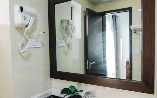 Top One Halong Hotel