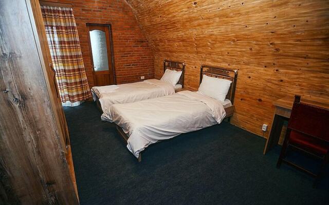 Имение Чиковани