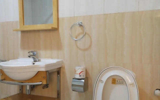 Joy House Hotel and Suites