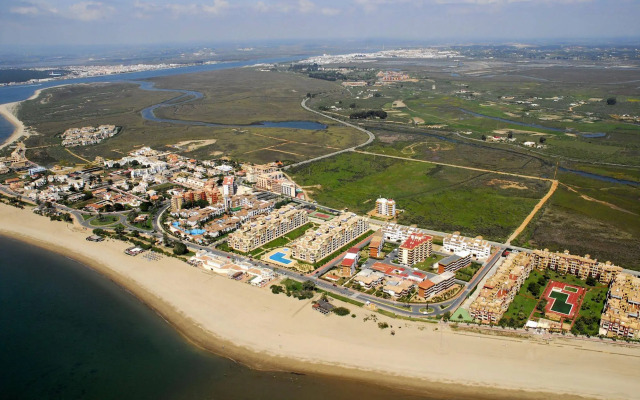 Leo Isla Canela Selection