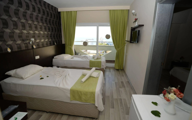 Green Gold Hotel