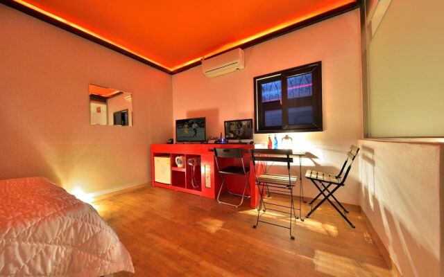 SS Motel
