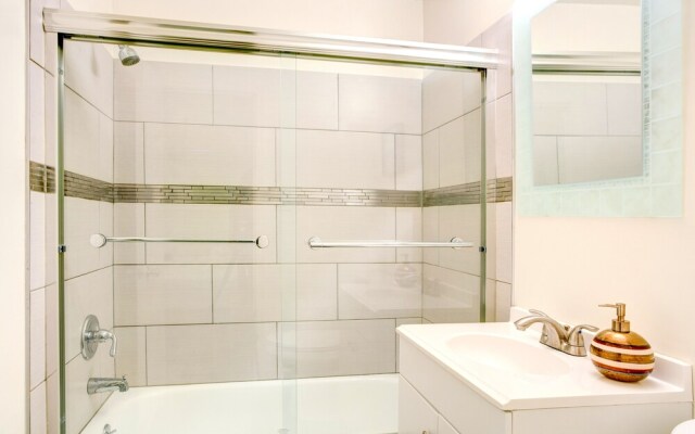 1 Bedroom near Hollywood Sights