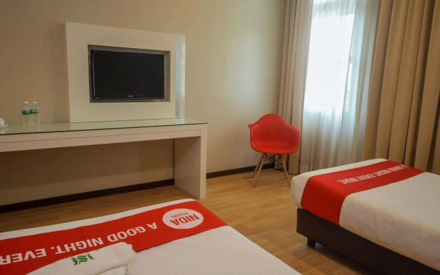 OYO 232 The Suraya Hotel