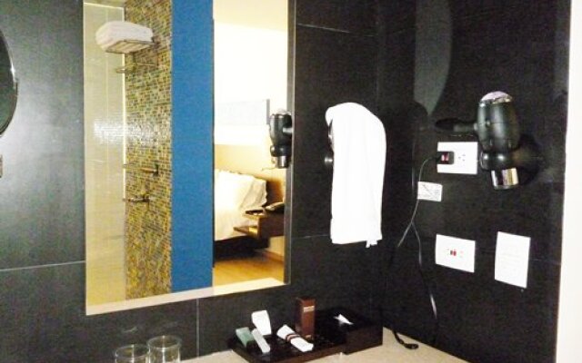 NH Collection Royal Smart Suites - 3 Nights, Barranquilla, Colombia