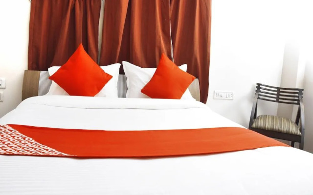 OYO 12682 Hotel Relax