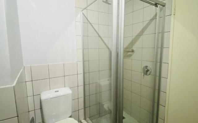 Immaculate & Central Apartment in Houghton