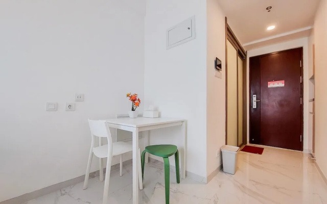 Elegant And Stylisth Studio At Sky House Bsd Apartment – Hotel Rooms – Legok