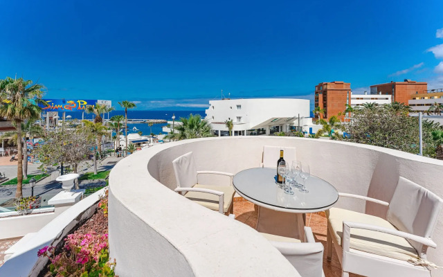 Flamingo Suites Boutique Hotel