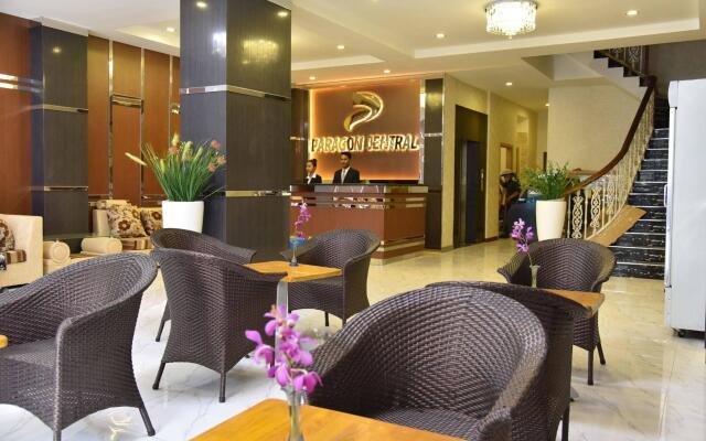 Paragon Central Hotel & Sky Bar
