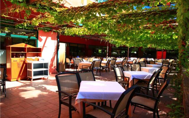 Ohtels Vila Romana