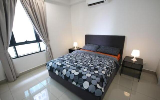 Abz Apartment @ Solstice