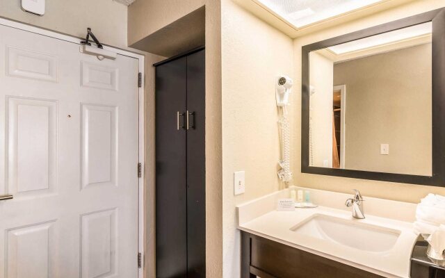 Quality Inn