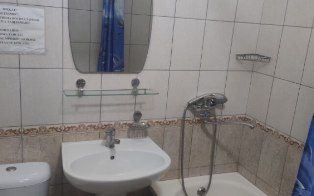 Aziz Mehmon Hotel