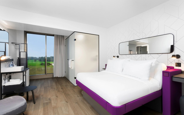 YOTEL Geneva Lake