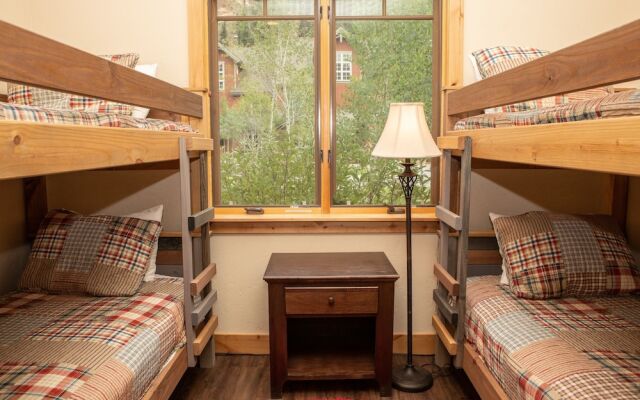 6506 Settlers Creek Townhomes by RedAwning