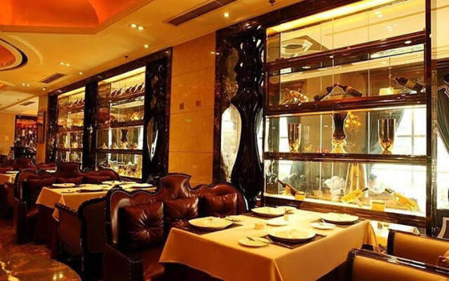 Cannes Holiday Inn Hotel