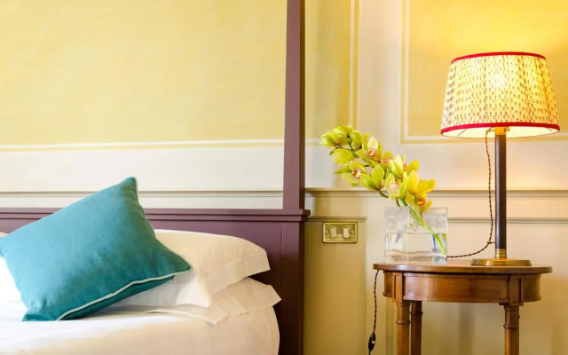 Residenza d'Epoca Antica Torre di Via Tornabuoni