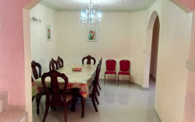 rush bond villa