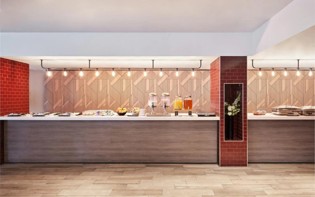 Hyatt Place London Heathrow Airport
