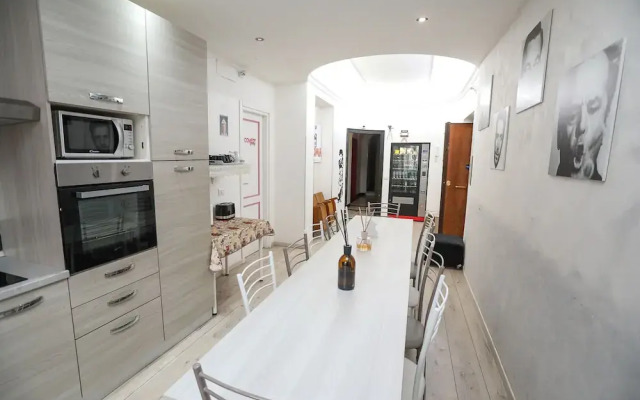 Cineroma Guesthouse