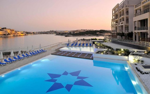Luxury Apt Ocean Views in Tigne Point, With Pool