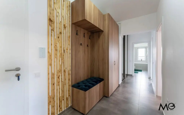 MoHost Dynamic - Modern 2BR Apartment