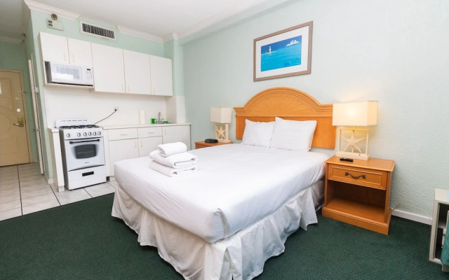 651 Studio Apartment Hollywood Beach