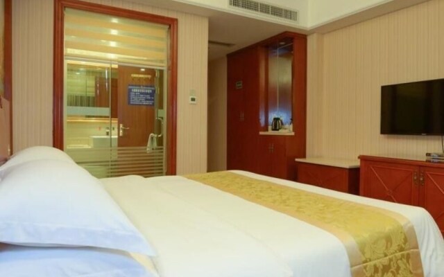 Vienna Hotel Guigang Central Square