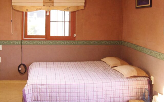 Danyang Geumsusan Log Pension
