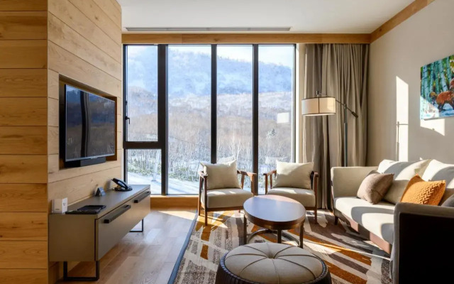 Yu Kiroro, Ski-in Ski-out Luxury Residences