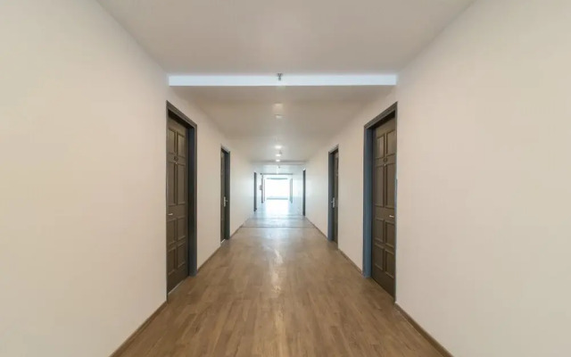 OYO Townhouse 120 The Axis