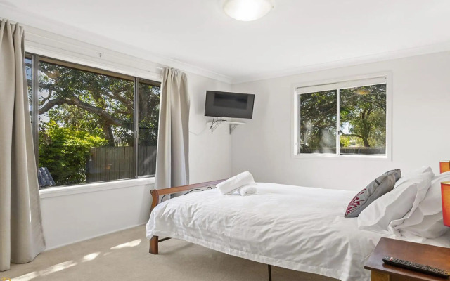 Blue Fish, 41 Boulder Bay Road