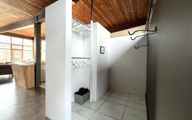 Le Grand Chalet by RVMT