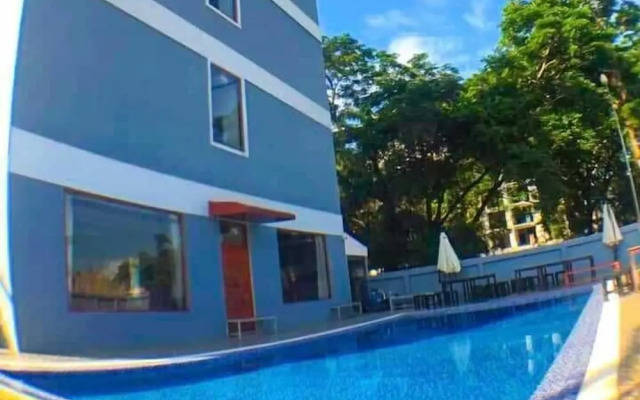 NuttyPhoy Hotel