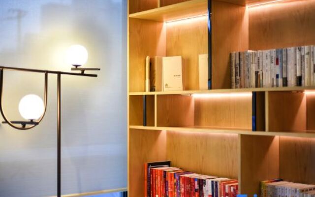 Atour Hotel Beijing Lize Financial Business District