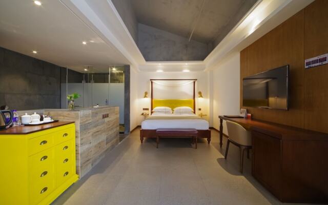 Qiandaohu Jinling Landscape Beer Hot Spring Hotel