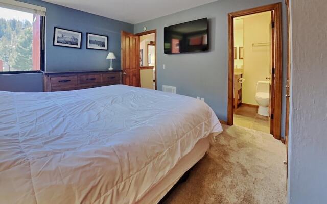 Family Friendly Spacious Mountain 4 Bedroom Condo - Closest to Canyon Lodge! by RedAwning